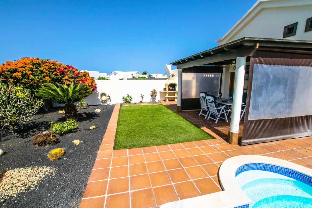 216 - Villa Helena By Villas Now Ltd Playa Blanca  Exterior photo